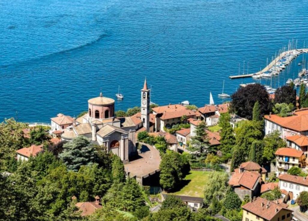 Apartment With View Lake Maggiore/Laveno Mombello Exterior photo